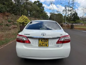 Toyota Premio 2014 White