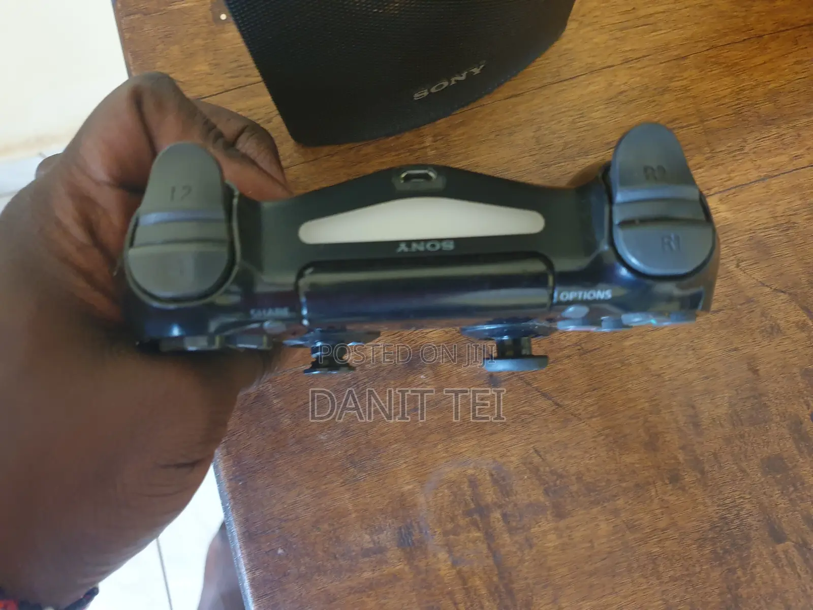 PS4 Controller