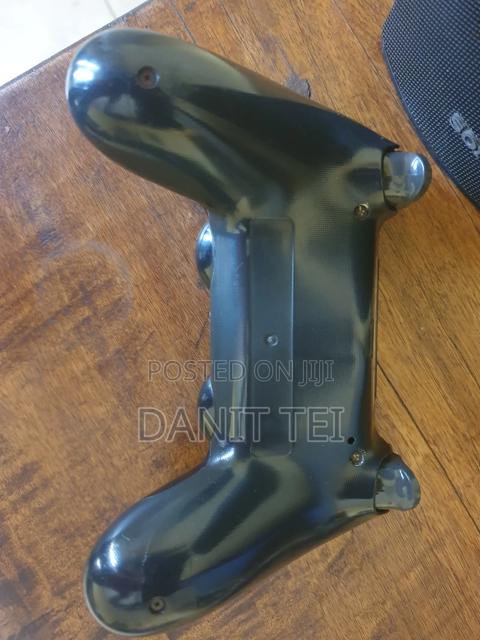 PS4 Controller