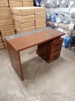 Office Desk : 1.4m Executive Office Desk
