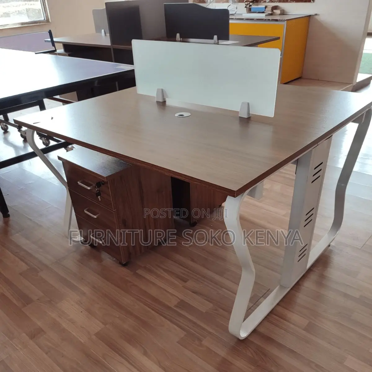 Office Desk : 2-Way Shared Office Workstation