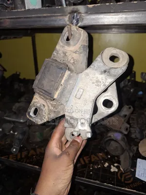 Nissan Qashqai Engine Mount