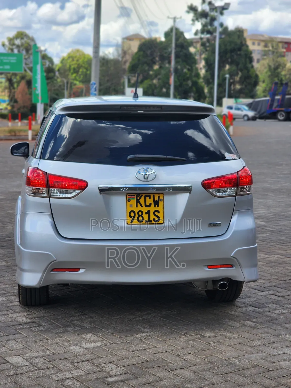 Toyota Wish 2012 Silver