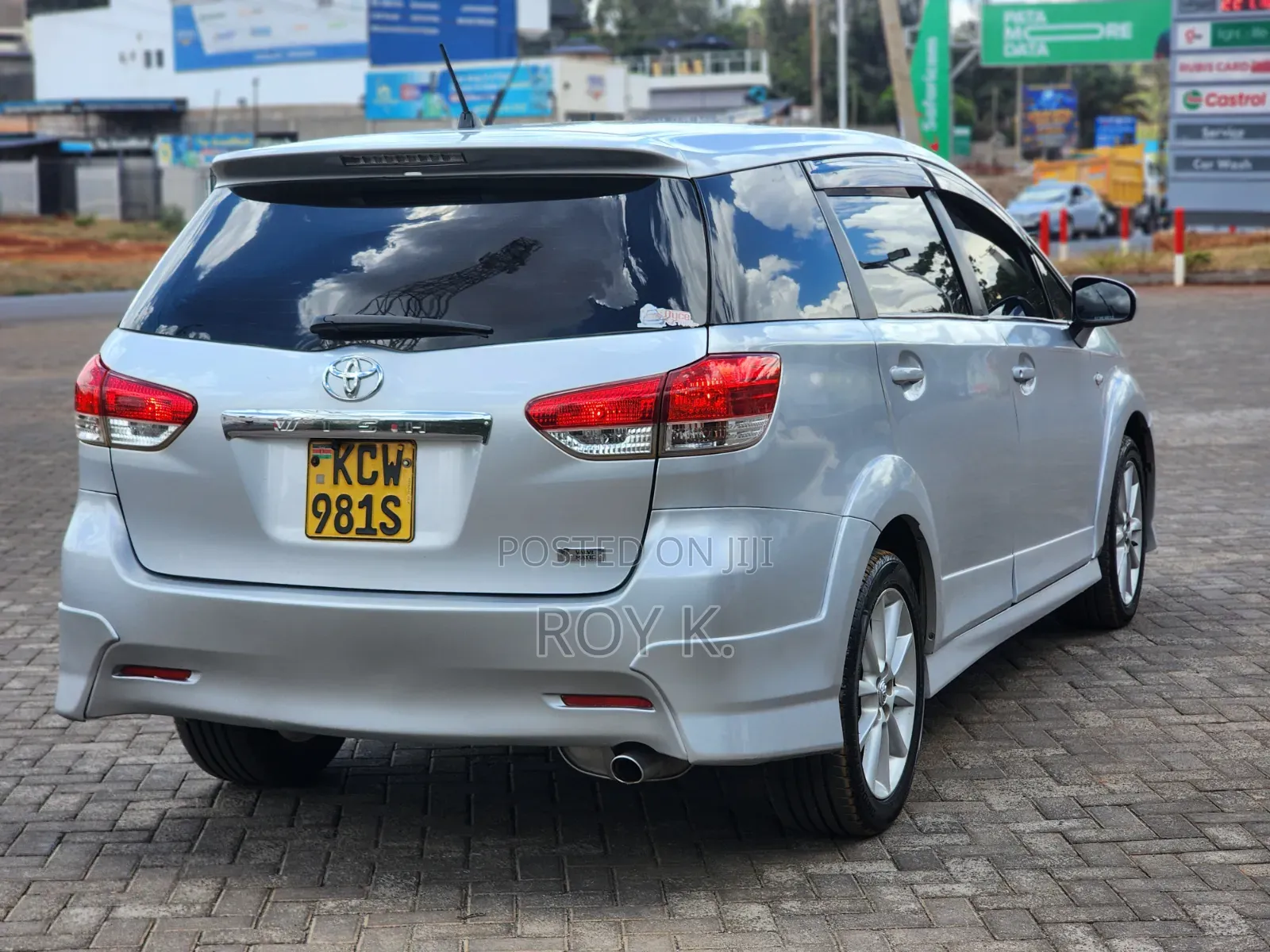 Toyota Wish 2012 Silver