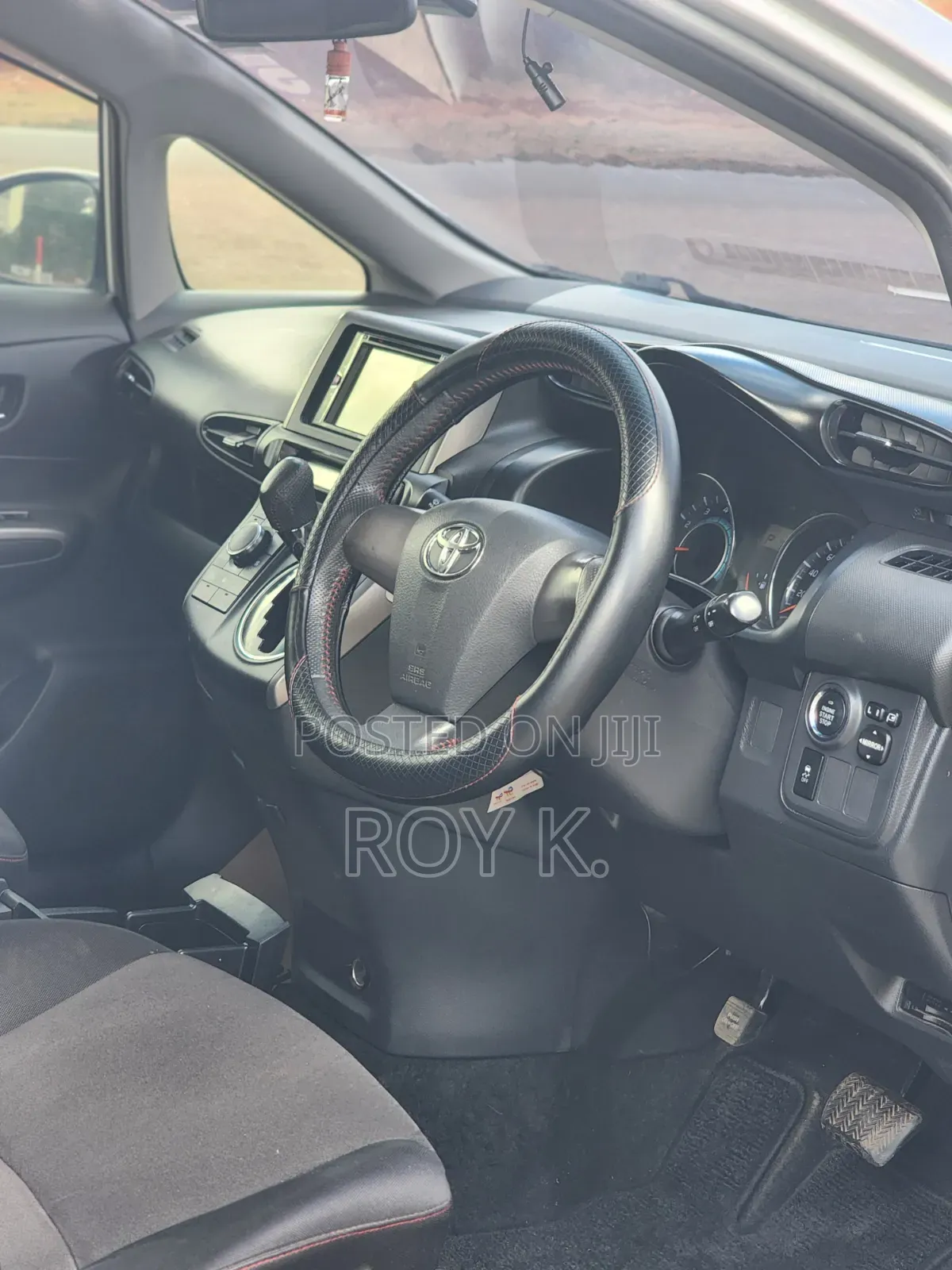 Toyota Wish 2012 Silver