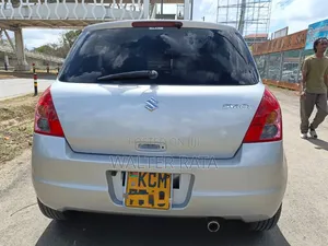 Suzuki Swift 2010 Silver