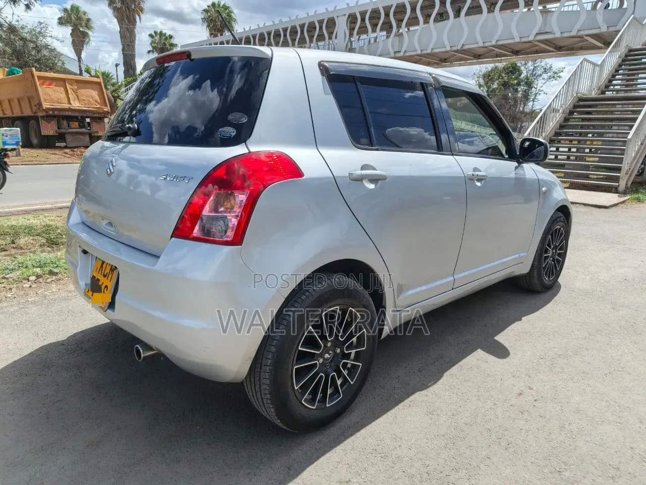 Suzuki Swift 2010 Silver