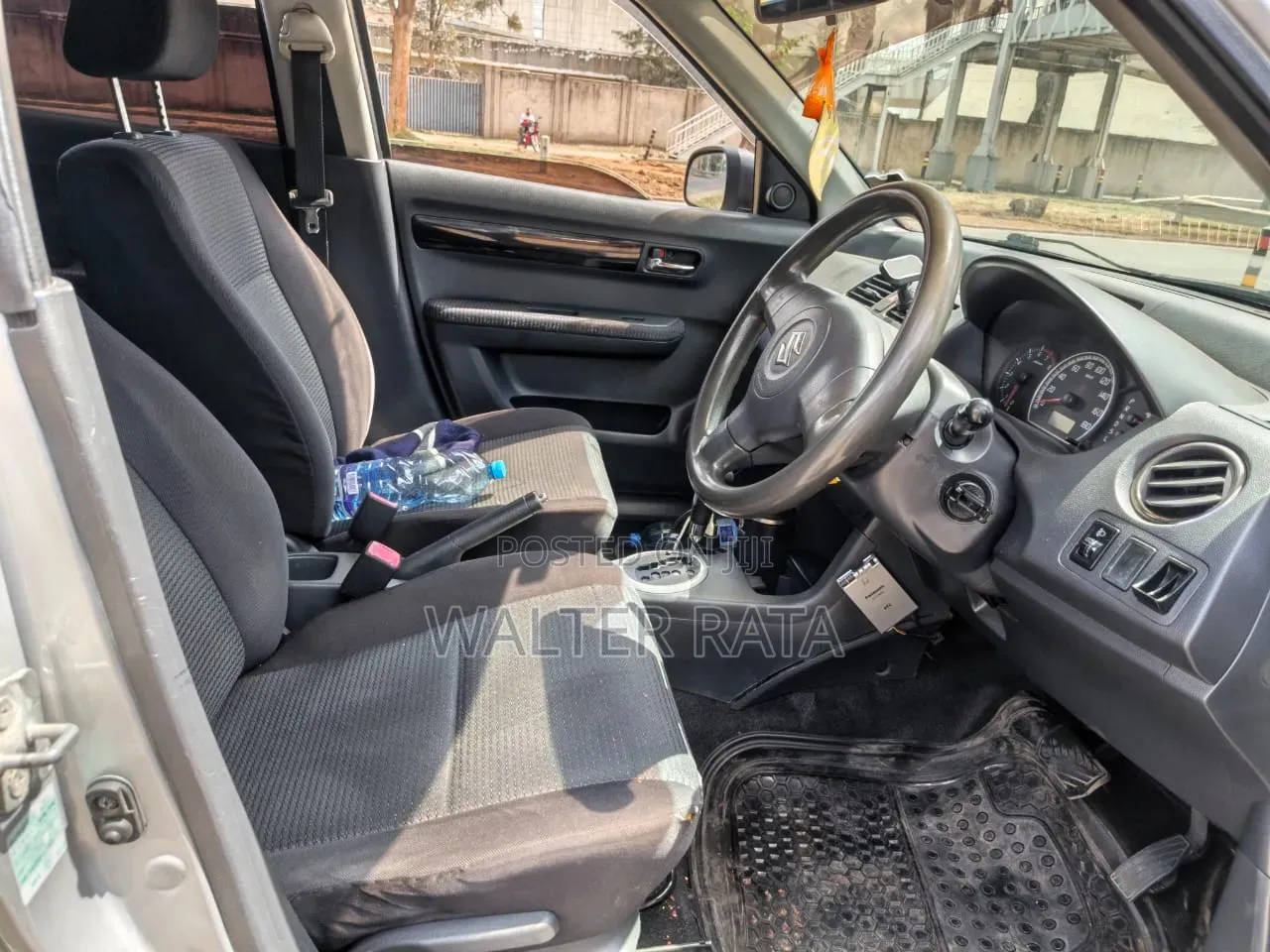 Suzuki Swift 2010 Silver