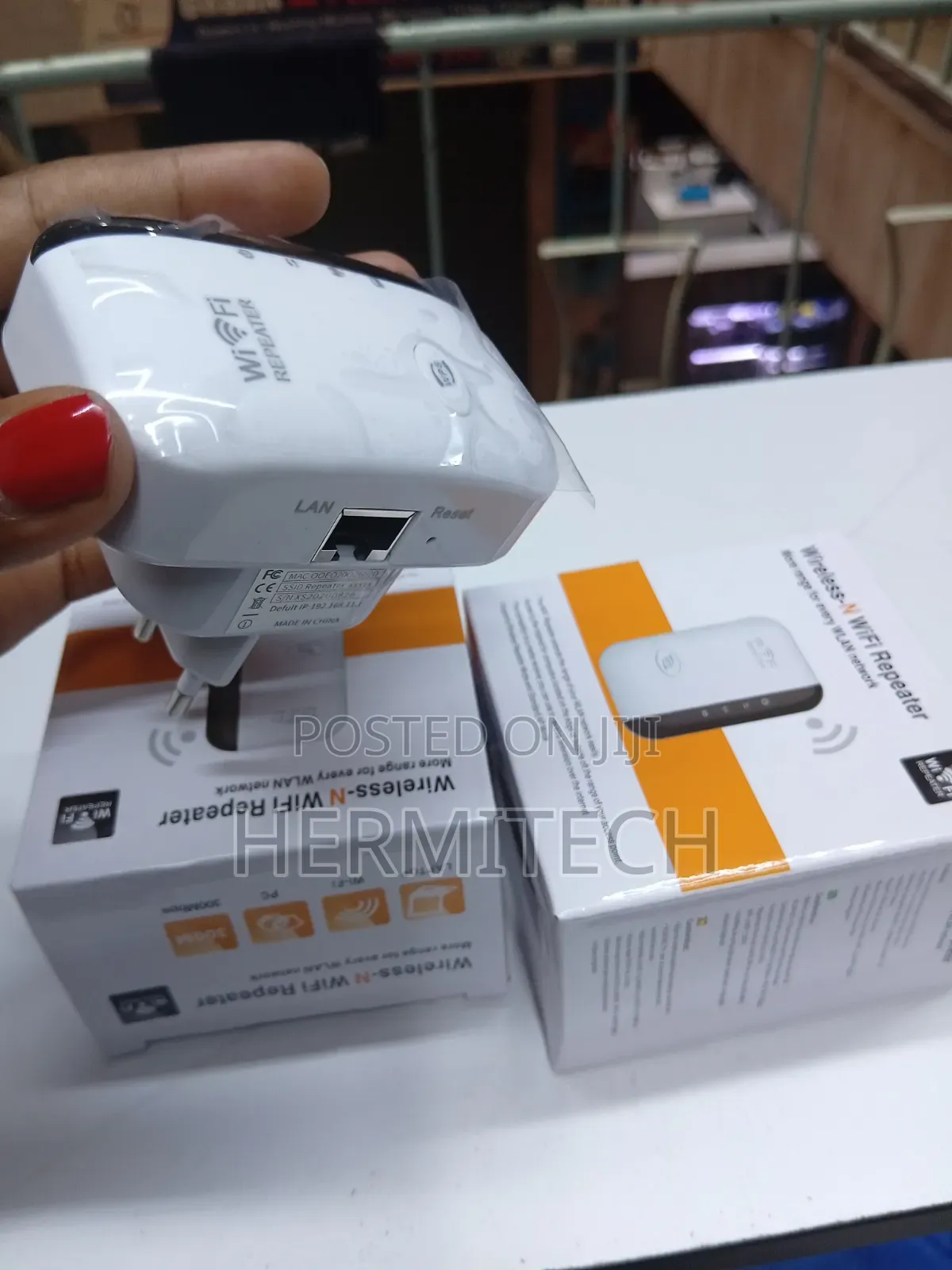 WiFi Repeater for Better Connectivity in Shops and Retail Stores