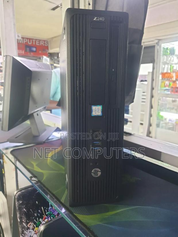 Desktop Computer HP Z240 8GB Intel Core i5 HDD 500GB