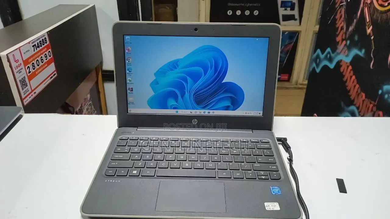 Laptop HP Stream 11 4GB Intel Celeron SSD 72GB