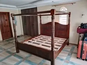 Poster Bed