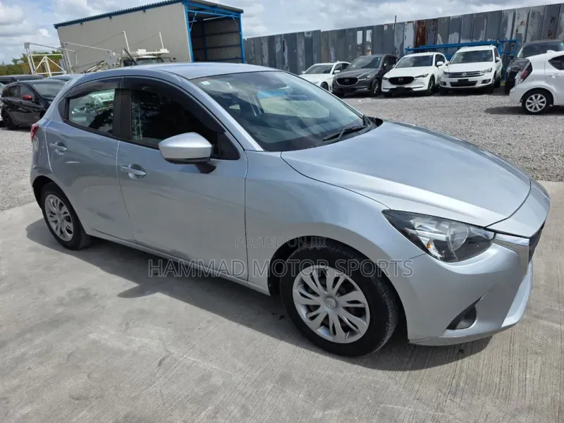 Mazda Demio 2019 Silver