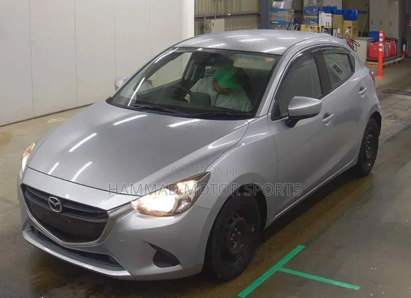 Mazda Demio 2019 Silver
