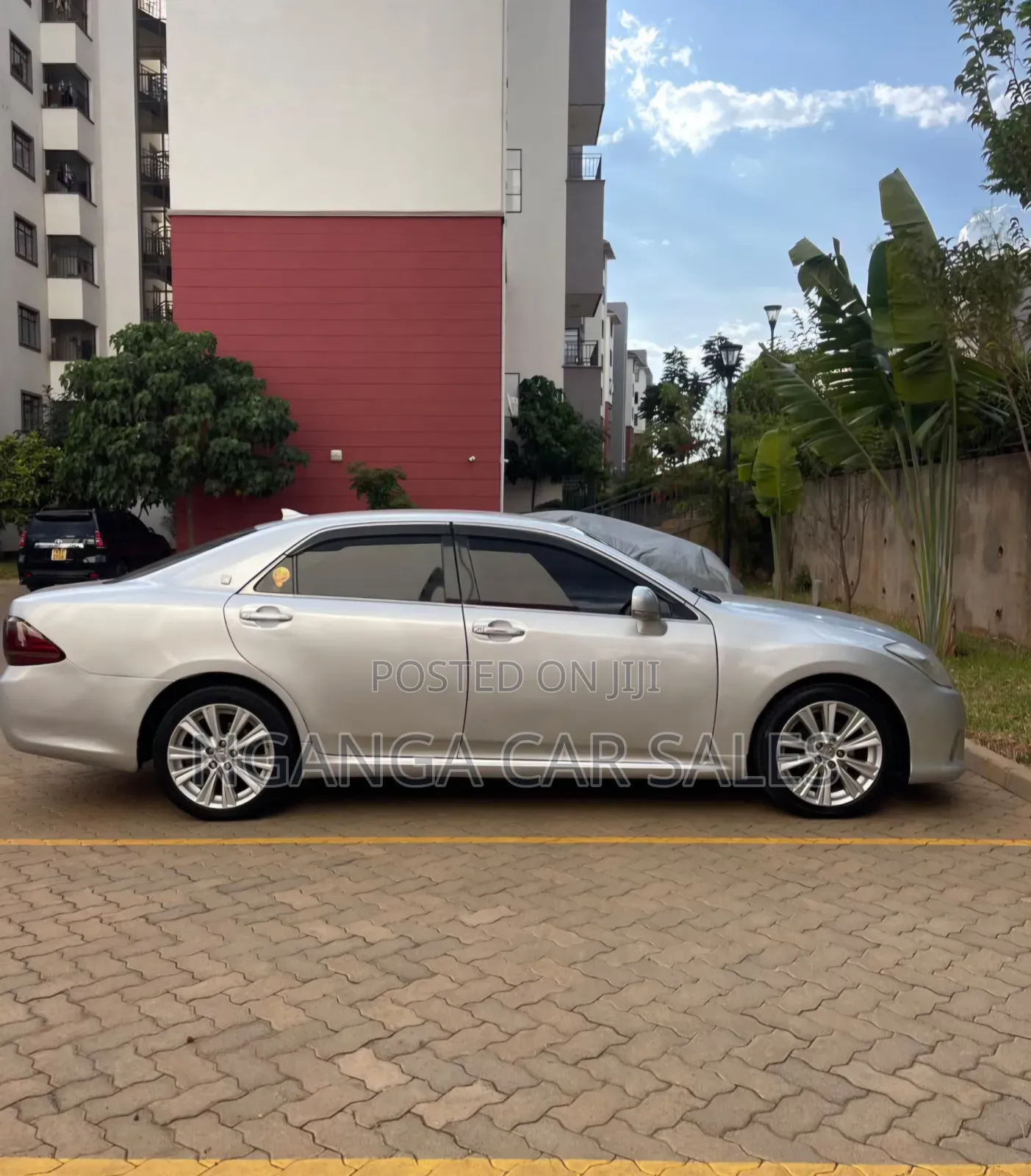 Toyota Crown 2011 Silver