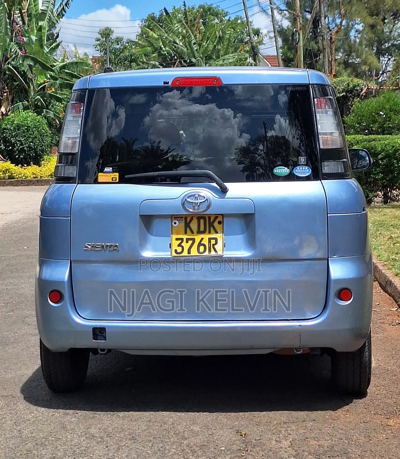 Toyota Sienta 2015 Blue