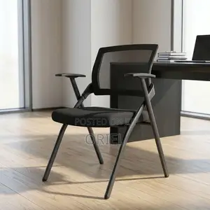 Foldable TrainingChair – Space-Saving Seating for Offices and Seminars