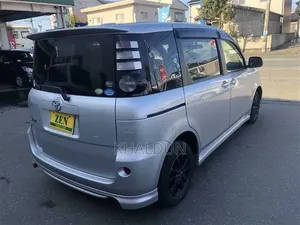 Sienta Tailgate Boot