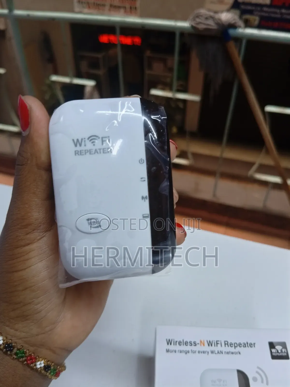 Affordable Wireless WiFi Extender 300Mbps for Everyday Home Use
