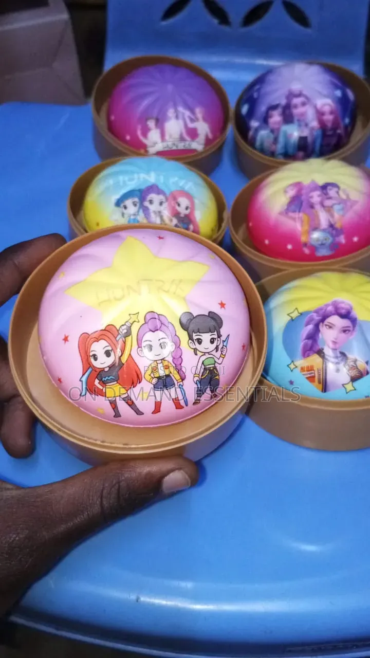 Sugar Edition Huntrix Cartoon Theme Squish Bun