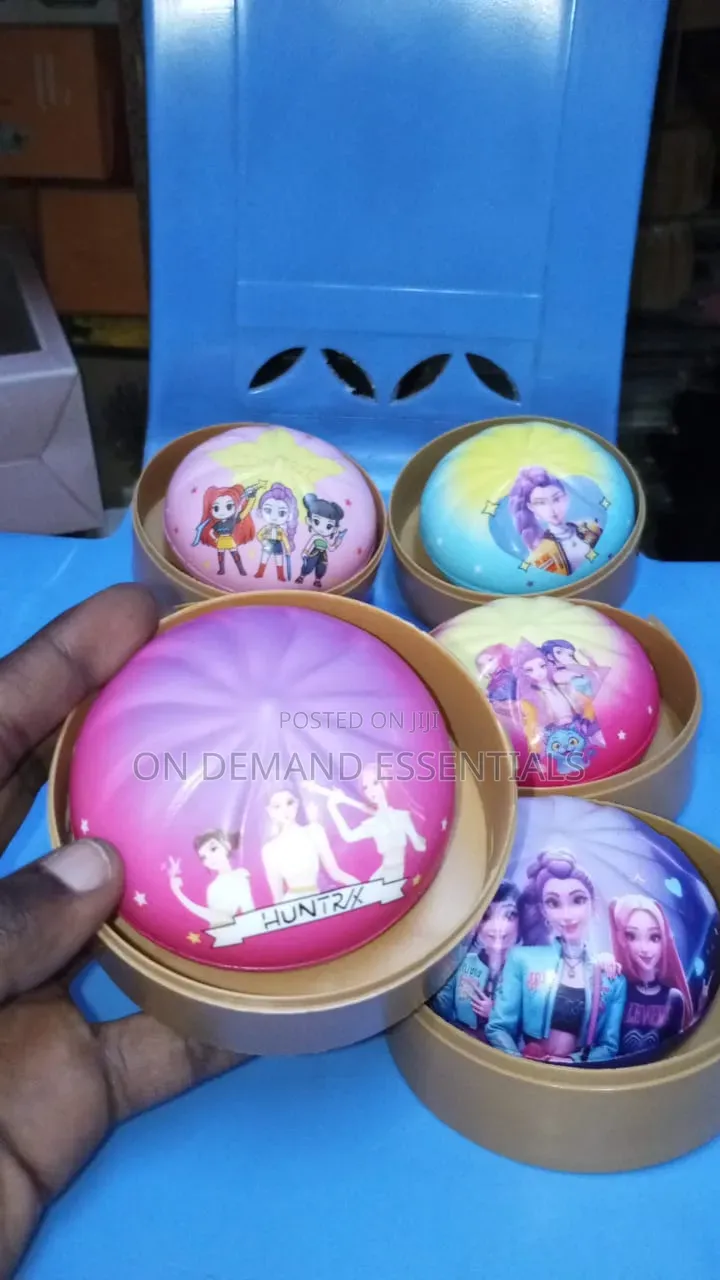 Sugar Edition Huntrix Cartoon Theme Squish Bun