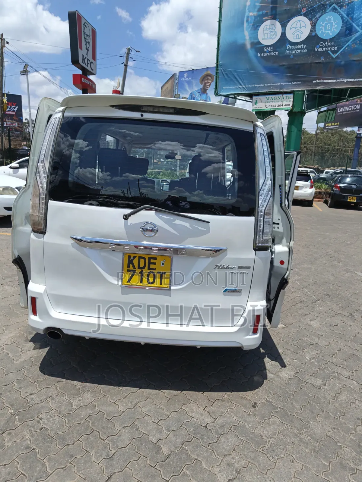 Nissan Serena 2014 White