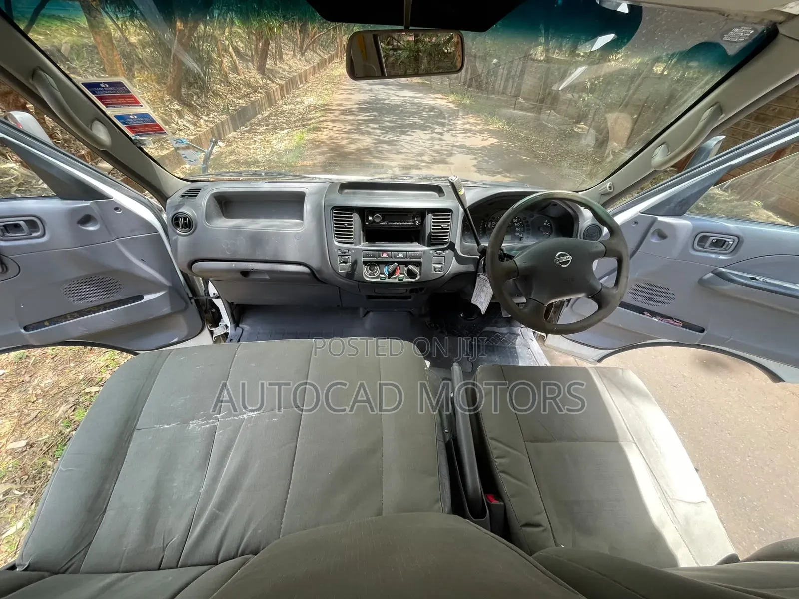 Nissan Caravan (Urvan) 2007 White
