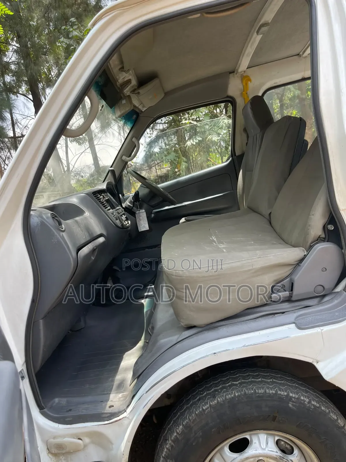 Nissan Caravan (Urvan) 2007 White