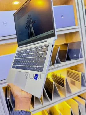 Laptop HP EliteBook x360 1030 G7 16GB Intel Core i7 SSD 512GB