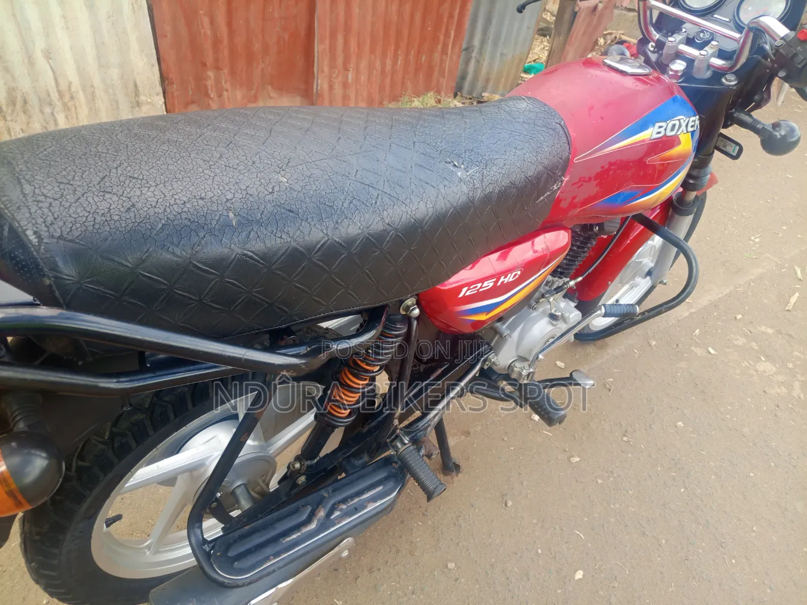 Bajaj Boxer 125 2025 Red