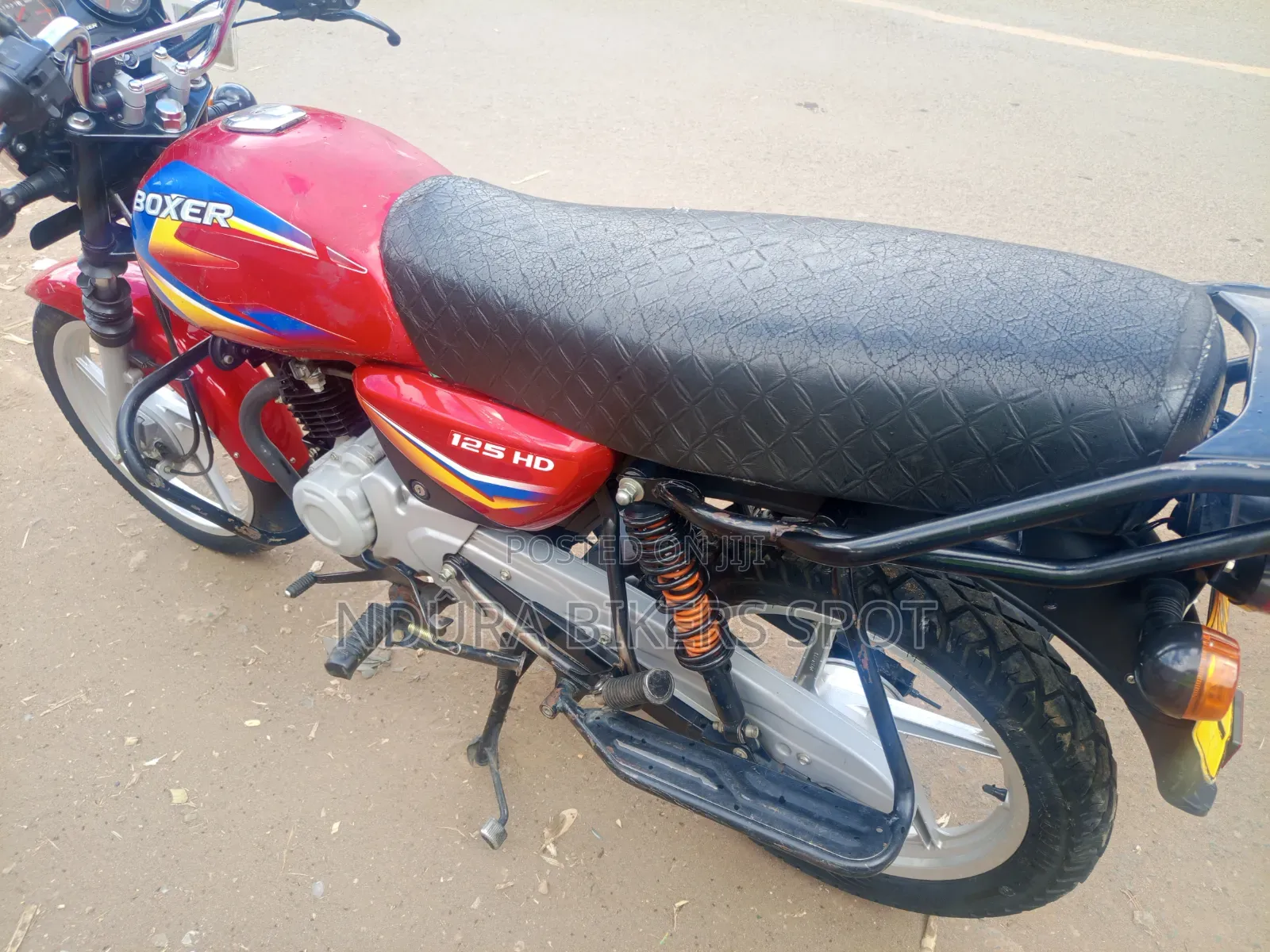 Bajaj Boxer 125 2025 Red
