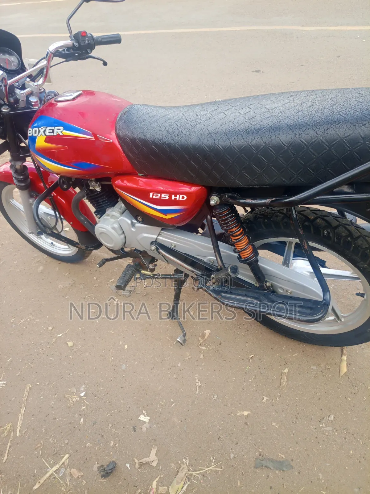 Bajaj Boxer 125 2025 Red