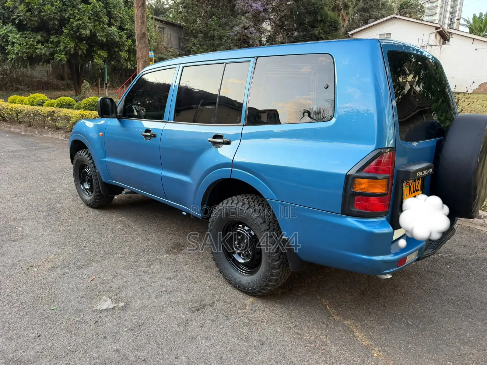 Mitsubishi Pajero 2002 Blue