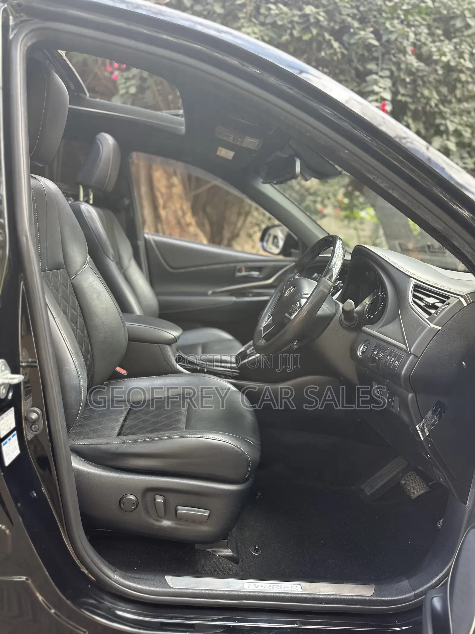 Toyota Harrier 2.0 2019 Black