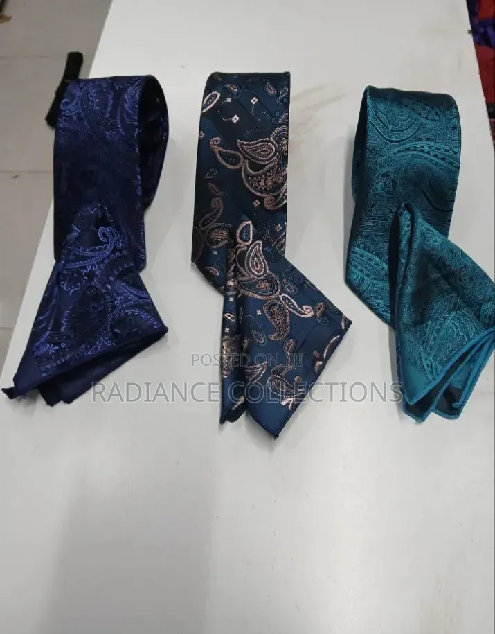 Men Neck Tie + Pocket Square