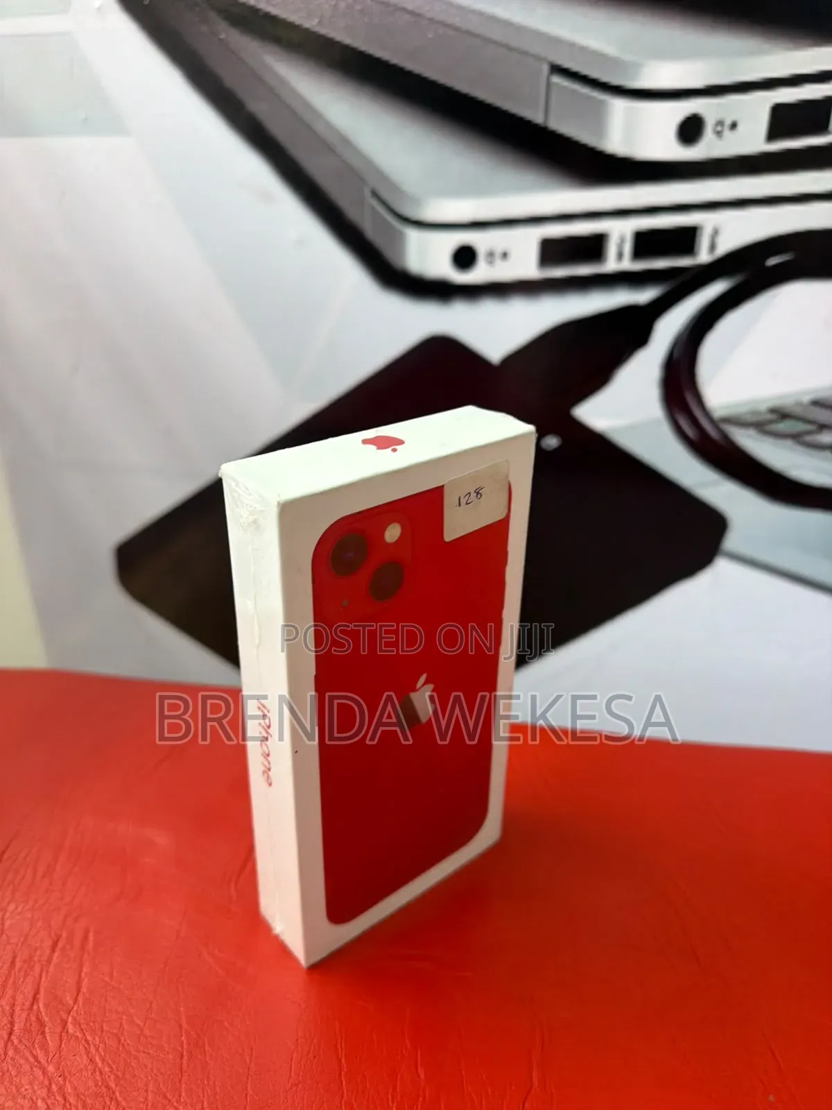 Apple iPhone 13 128 GB Red