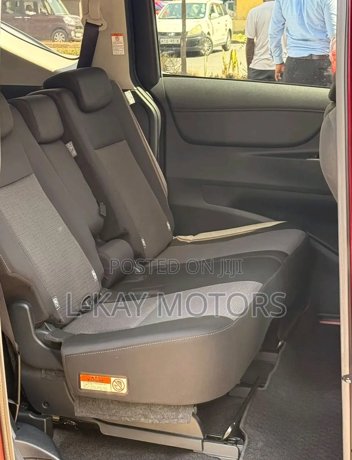 Toyota Sienta 2019 Red