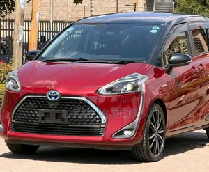 Toyota Sienta 2019 Red