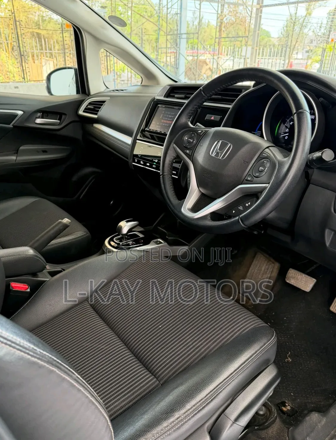 Toyota Sienta 2019 Red