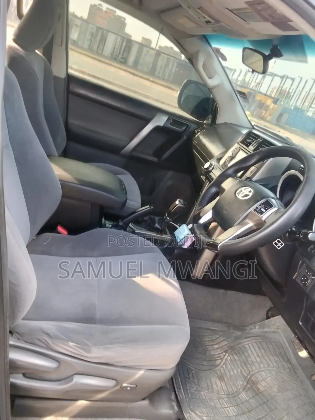 Toyota Land Cruiser 2013 Black