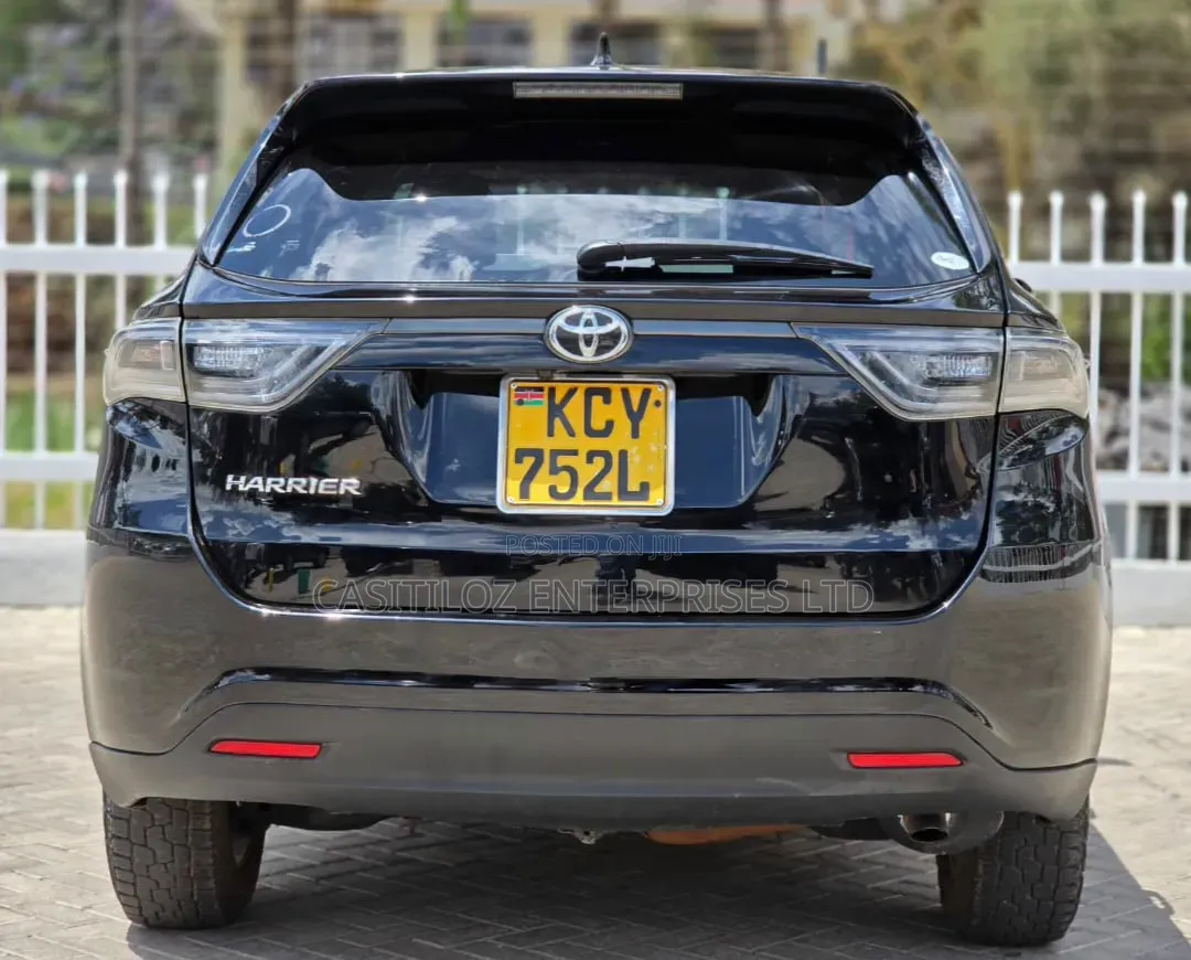 Toyota Harrier 2.0 2014 Black