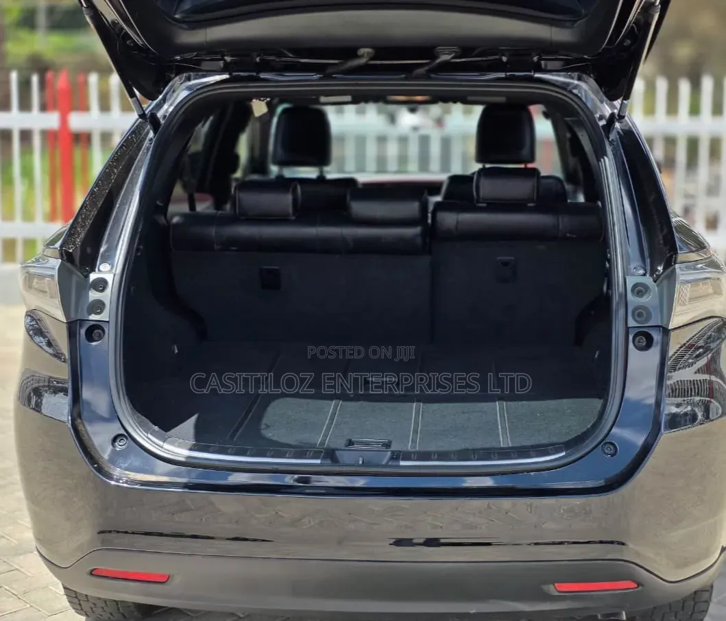 Toyota Harrier 2.0 2014 Black