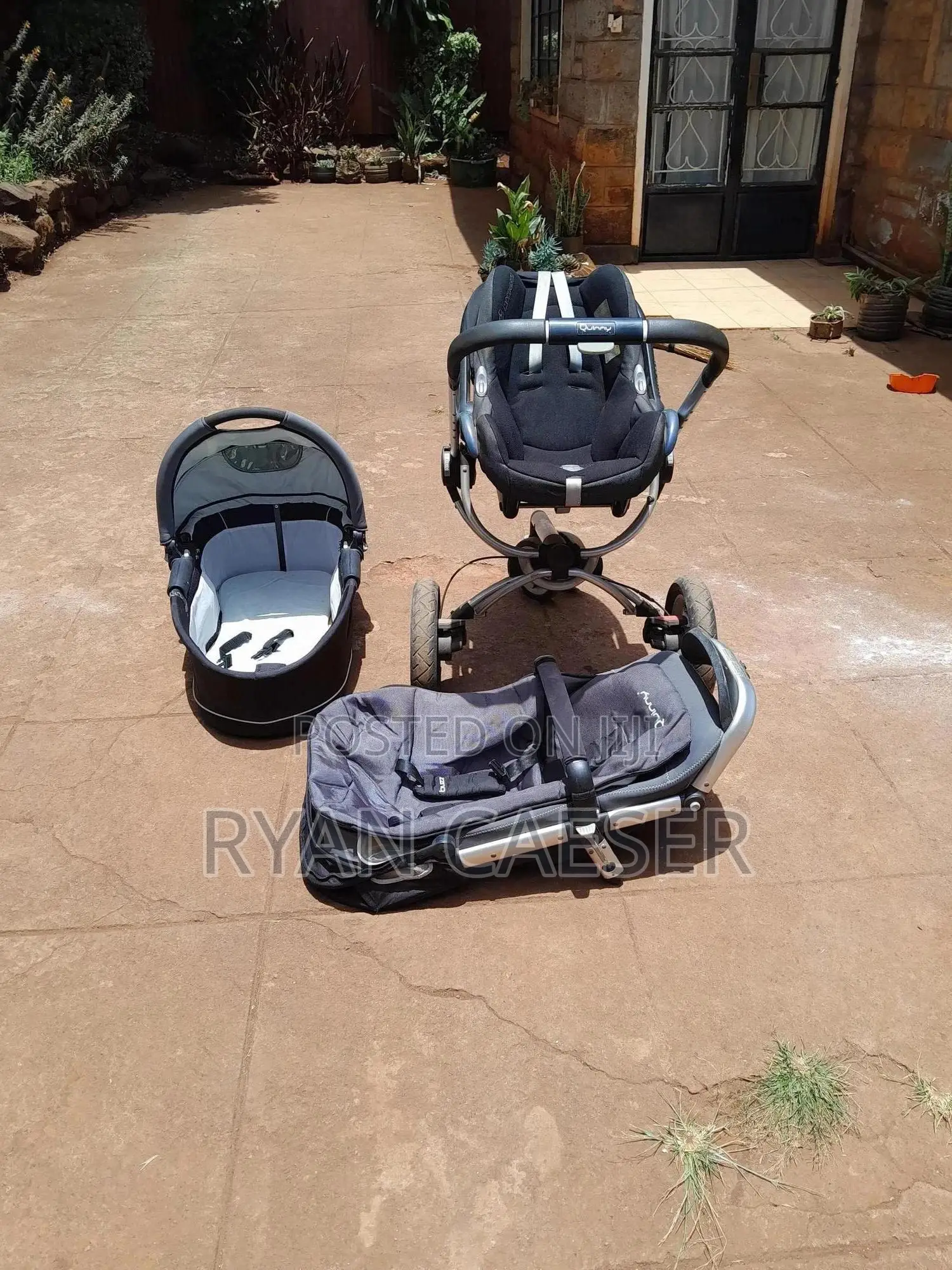 3-in-1 Travel System–Stroller Frame, Infant Car Seat & Carrycot