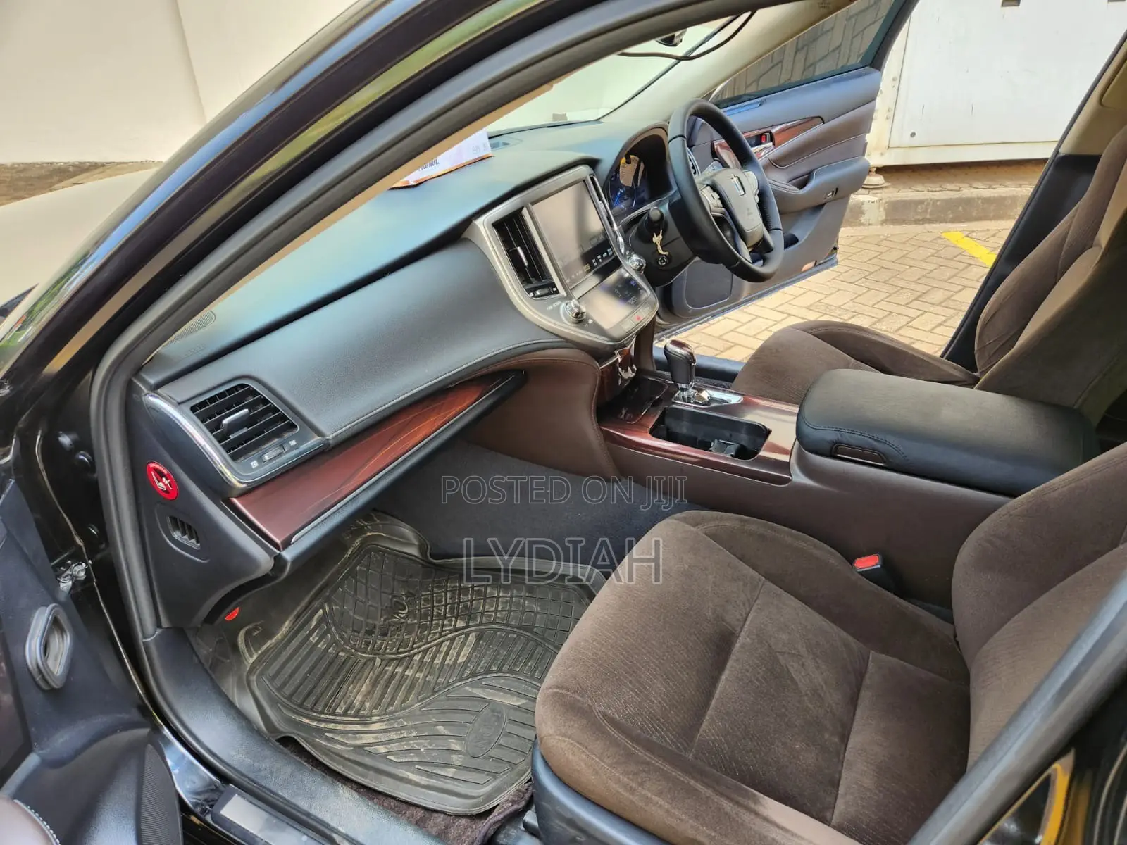 Toyota Crown 2015 Black