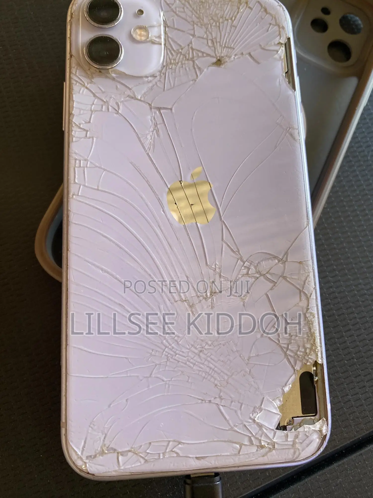 Apple iPhone 11 64 GB Pink