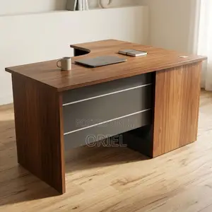 1.4m Office Desk – Compact Modern Work Table for Small Spaces