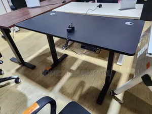 1.4meter Adjustable Electric Desk