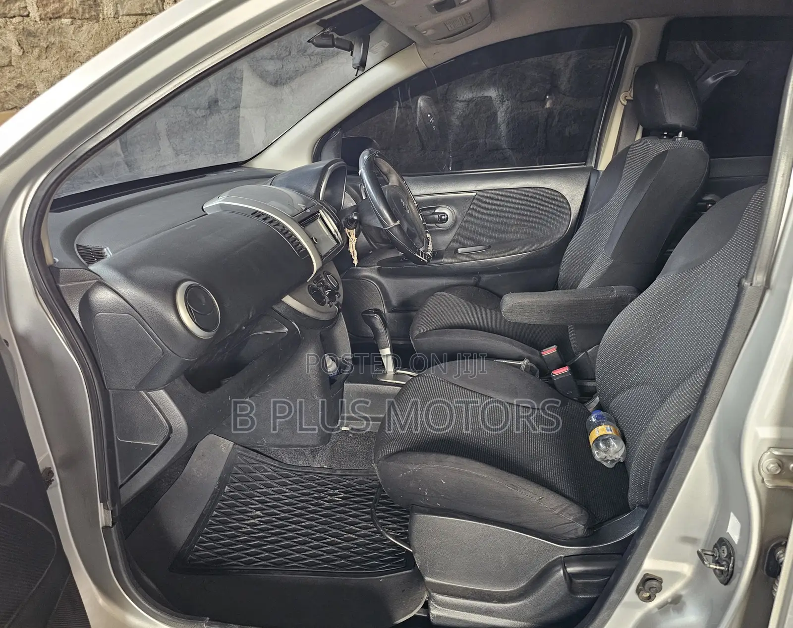 Nissan Note 2010 Silver