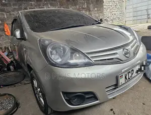 Nissan Note 2010 Silver
