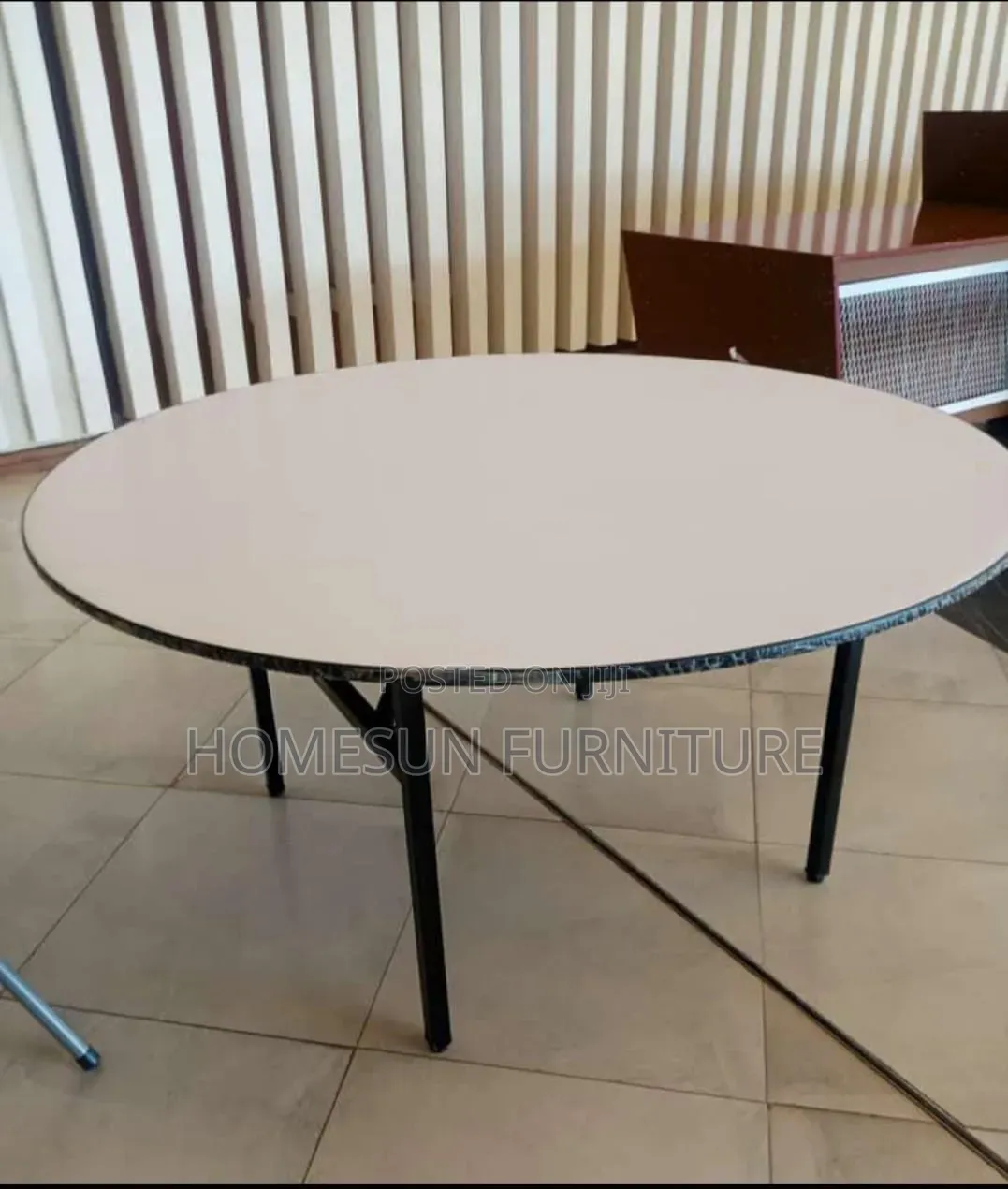 1.8m Round Event Table 8 To10 Seater